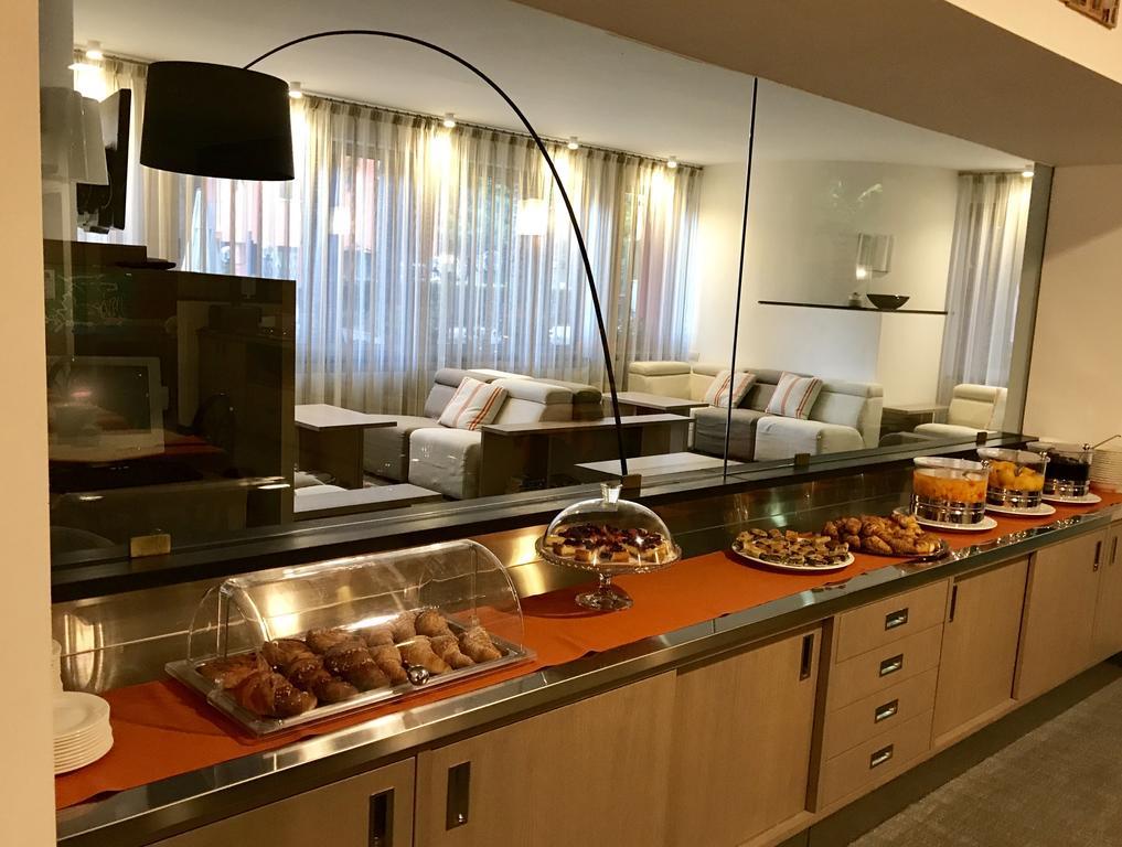 Hotel Palme Монтеросо ал Маре Екстериор снимка